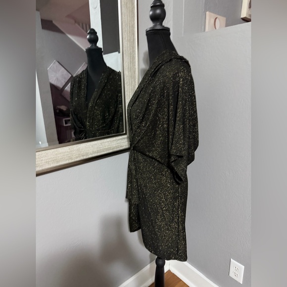 NWT Elan Glitter Gathered Dolman Sleeve Black Mini Dress Size Medium. - Picture 7 of 9